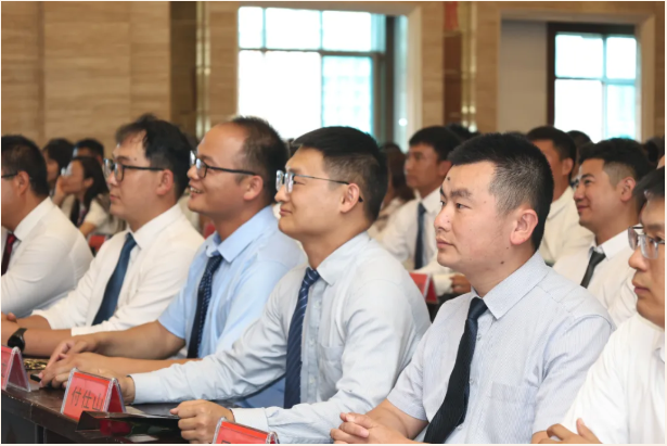 以教育家精神铸魂强师 谱写教育强国建设华章